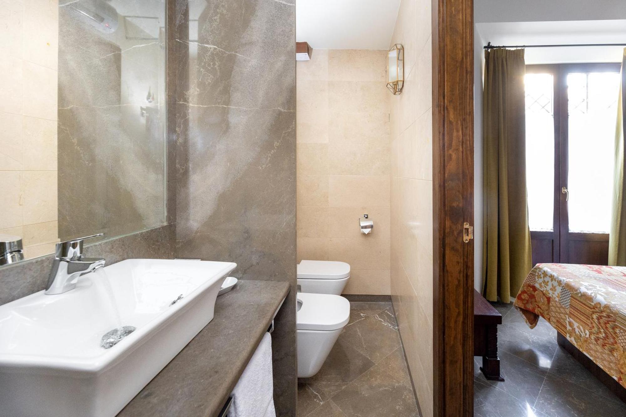 Apartamentos En Pleno Centro, Aljibe Rodrigo Del Campo 1B Granada Esterno foto